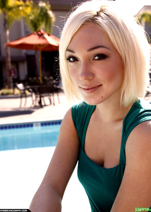 lily-labeau-pics-1-gallery