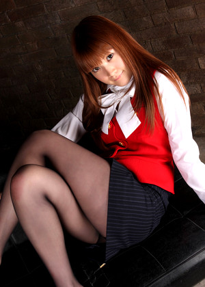 aili-hayasaka-pics-6-gallery