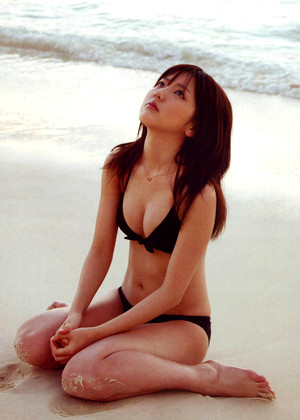 erina-mano-pics-5-gallery