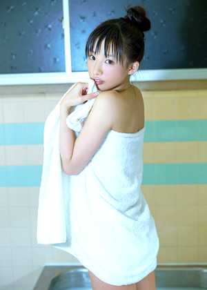 hikari-shiina-pics-12-gallery