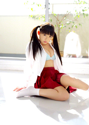 hikari-shiina-pics-3-gallery