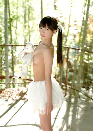 hikari-shiina-pics-6-gallery