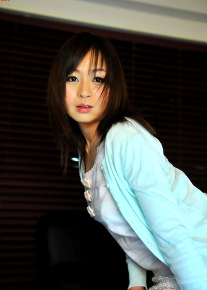 kana-uemura-pics-4-gallery