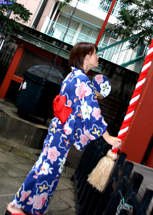 kimono-mizuho-pics-3-gallery