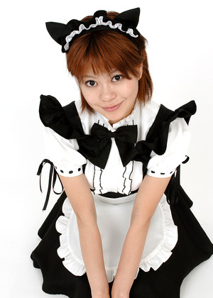 Mana Shinozaki