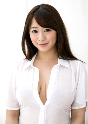 Marina Shiraishi