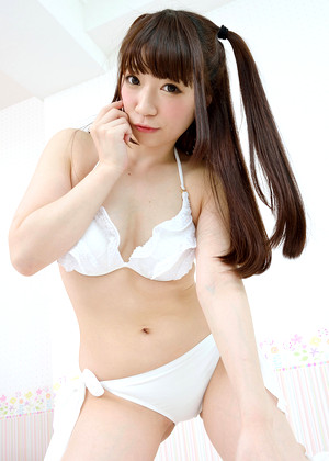 usa-tsukishiro-pics-5-gallery